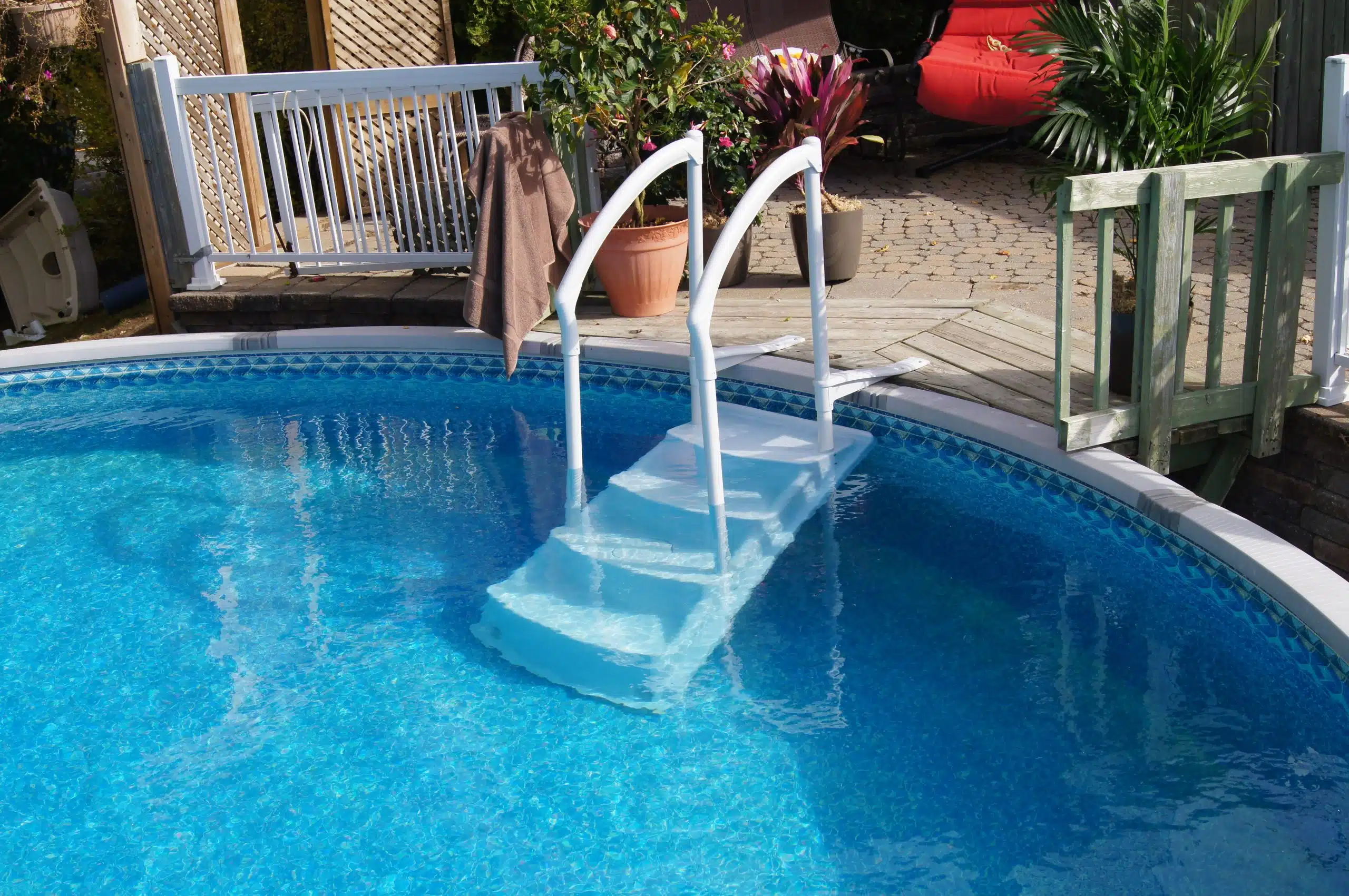 escalier pour piscine hors sol 